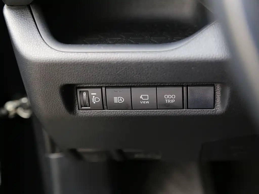 Toyota Wildlander — фото 13