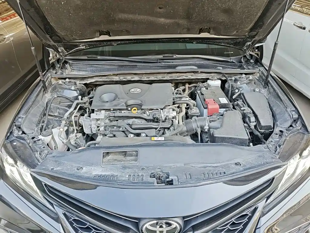 Toyota Camry — фото 20