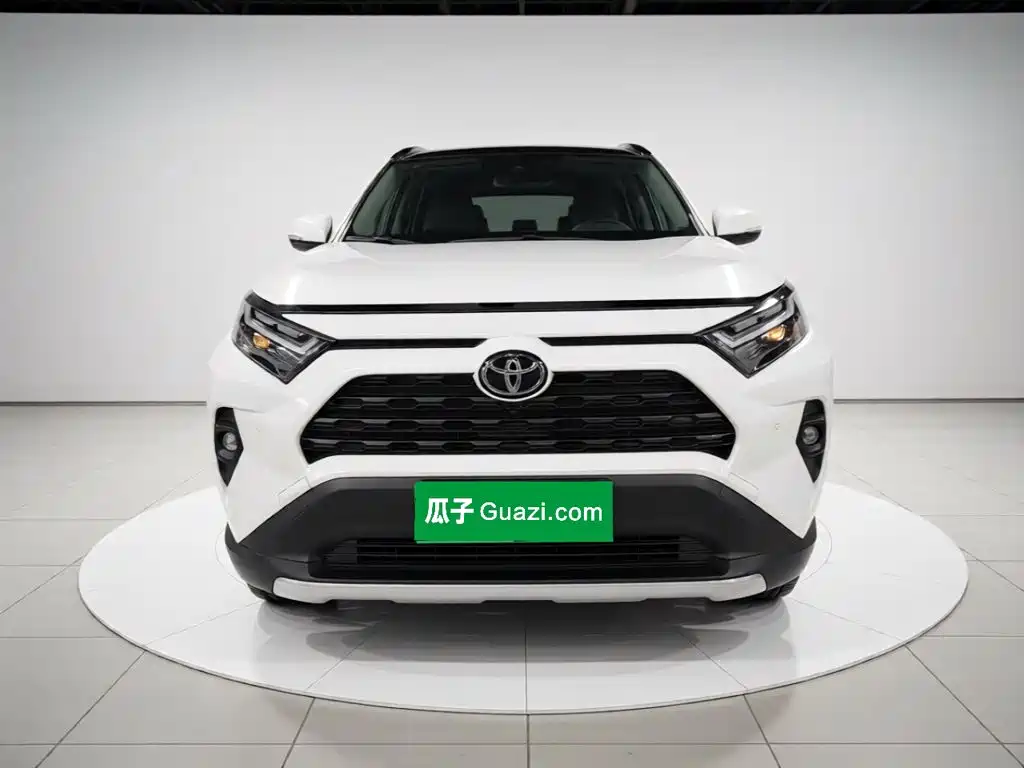 Toyota RAV4 — фото 2