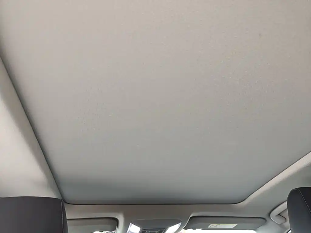 Toyota RAV4 — фото 18