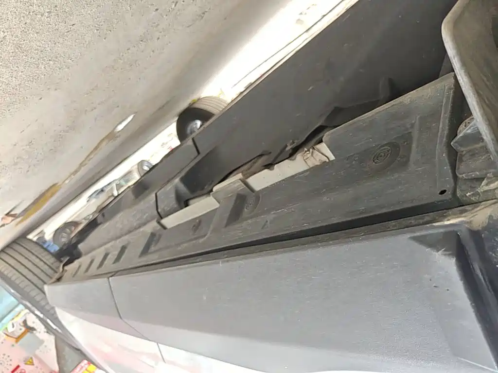 Toyota RAV4 — фото 21