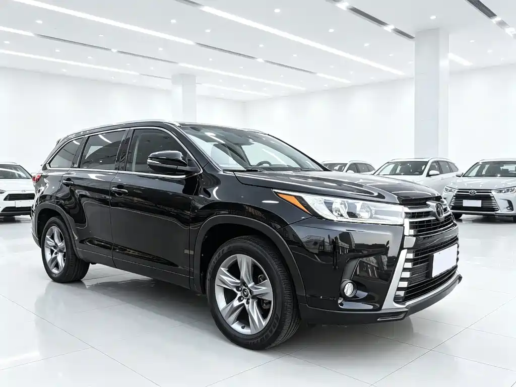 Toyota Highlander — фото 3