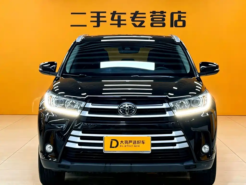 Toyota Highlander — фото 2
