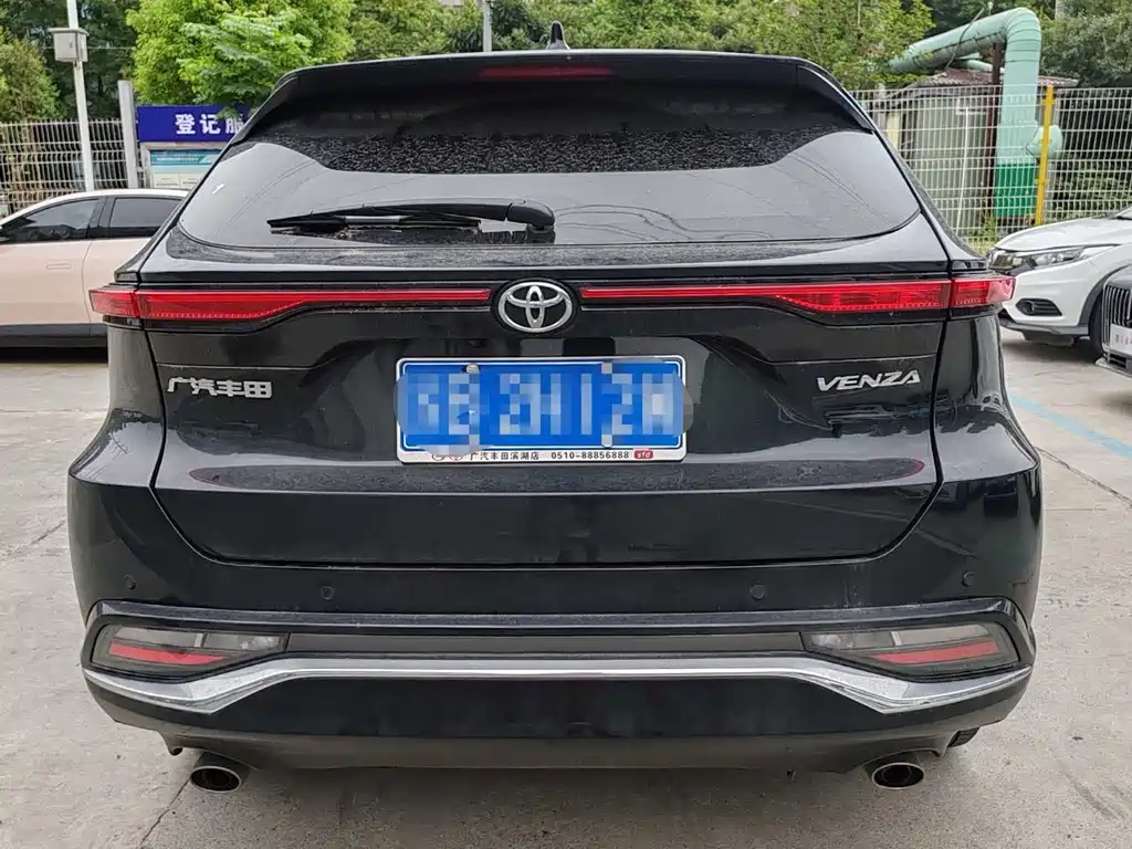 Toyota Venza — фото 4