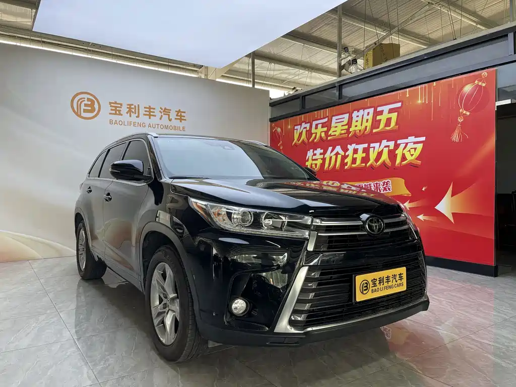 Toyota Highlander — фото 5