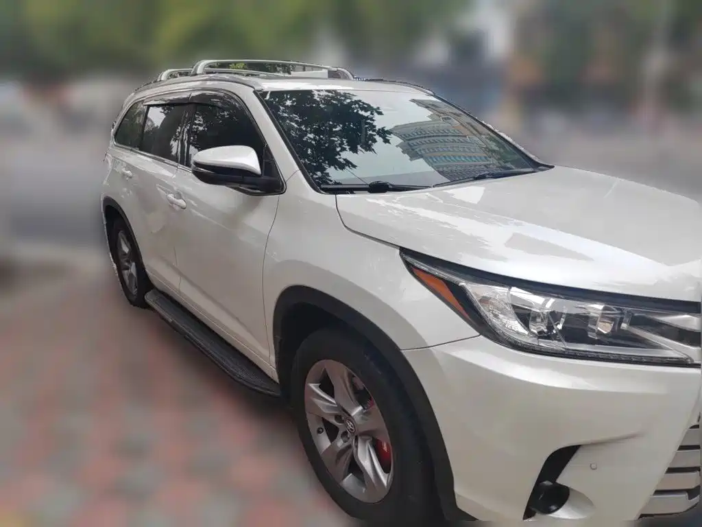Toyota Highlander — фото 24