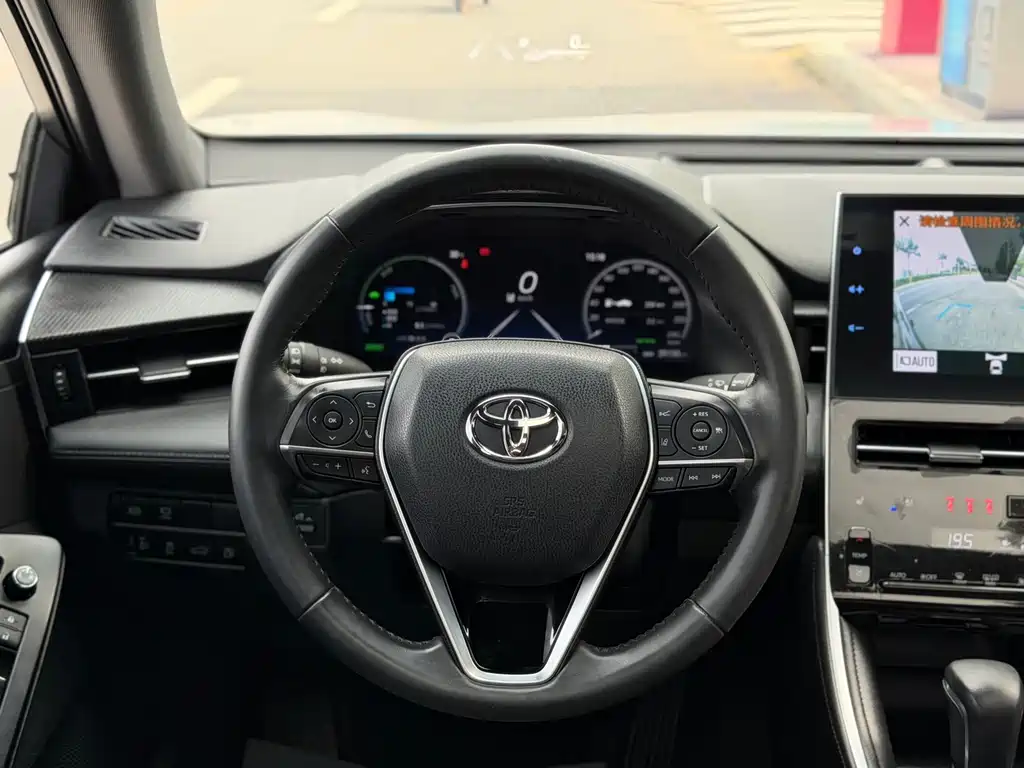 Toyota Avalon — фото 17