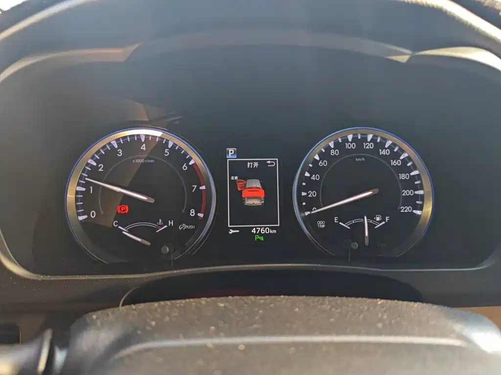Toyota Highlander — фото 13