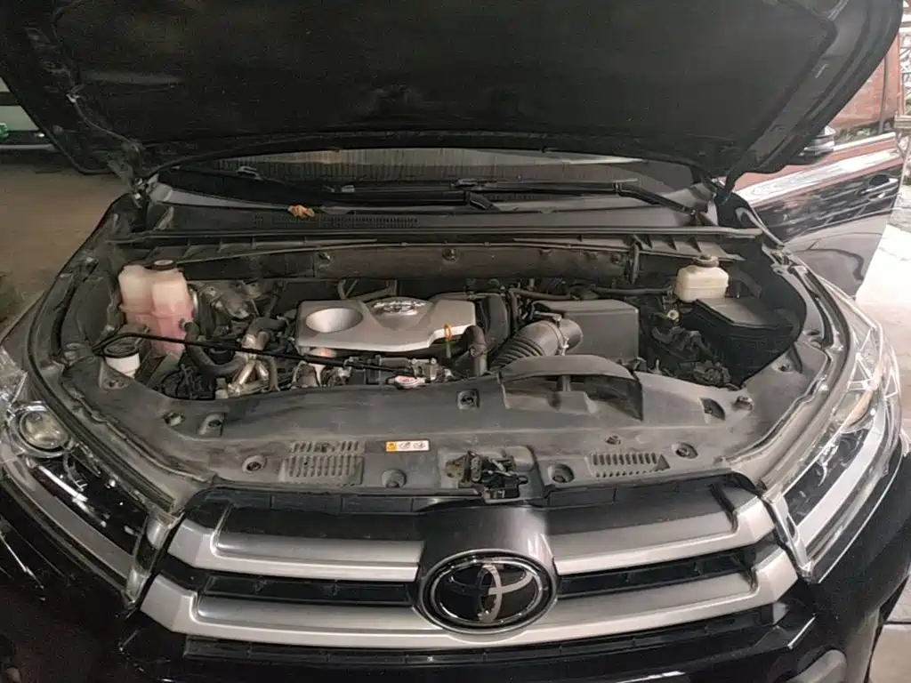 Toyota Highlander — фото 22