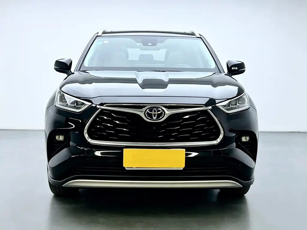 Toyota Highlander — фото 2