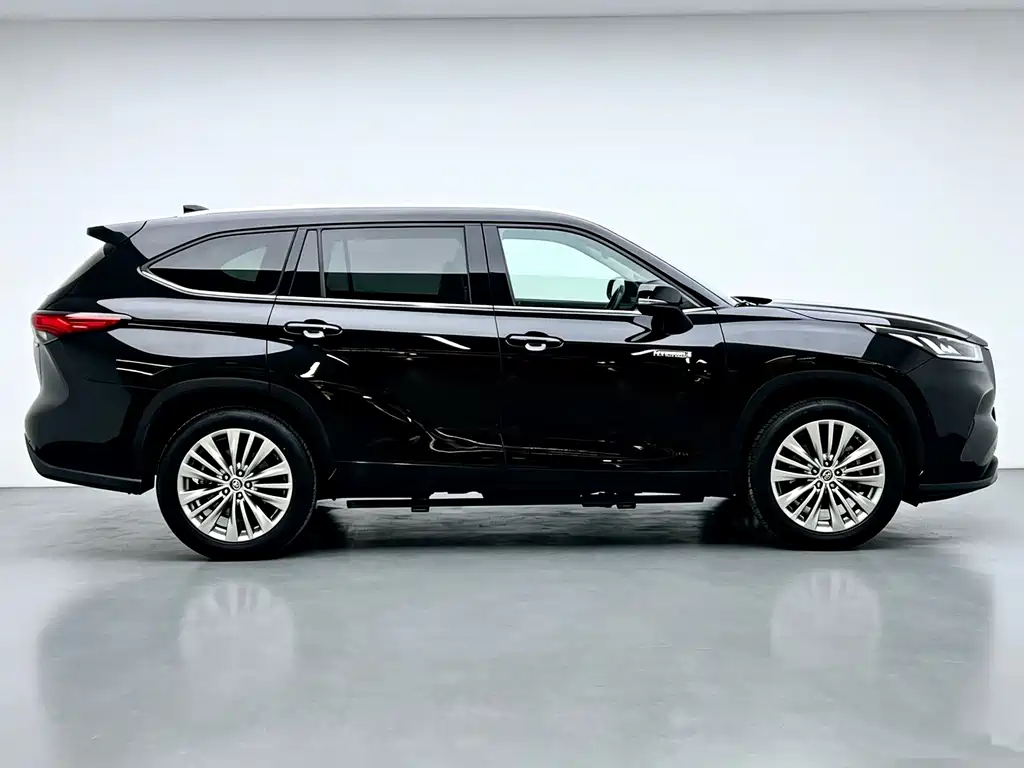 Toyota Highlander — фото 20