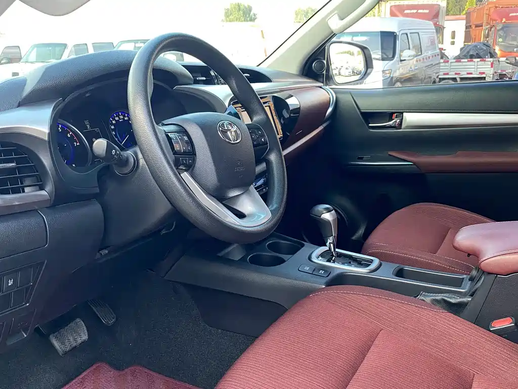Toyota  — фото 4