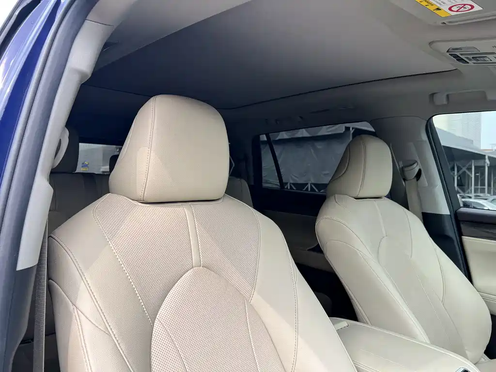 Toyota Highlander — фото 20