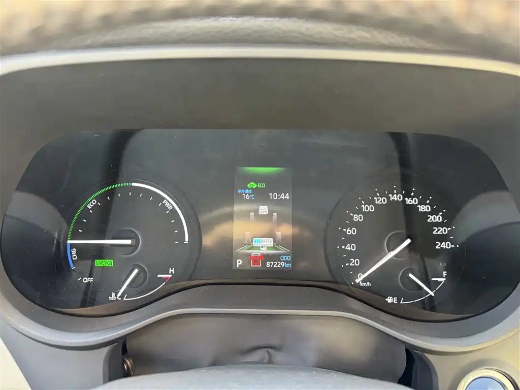 Toyota Granvia — фото 11