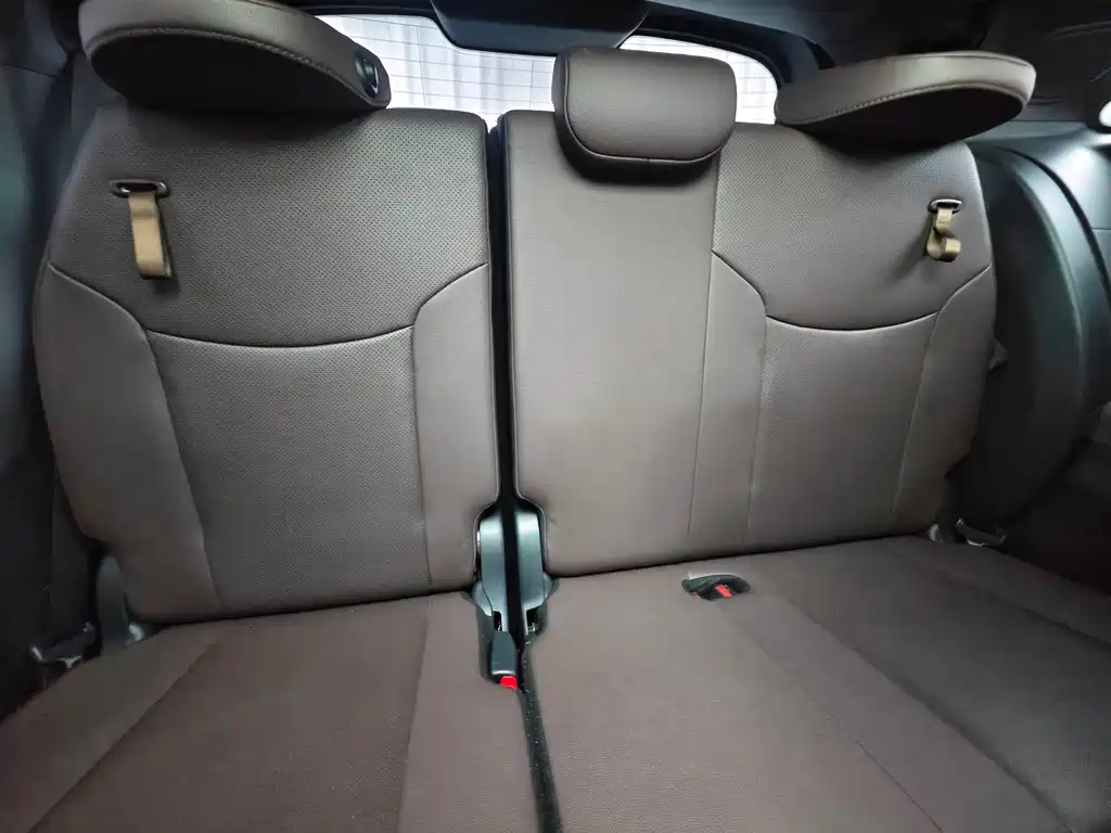 Toyota Sienna — фото 23