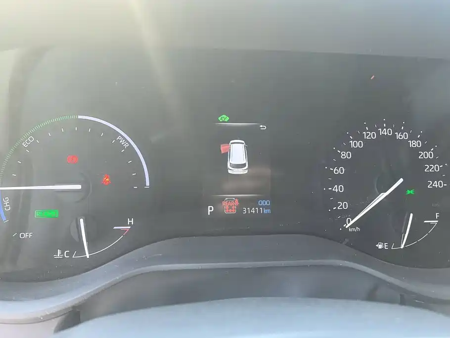Toyota Granvia — фото 14
