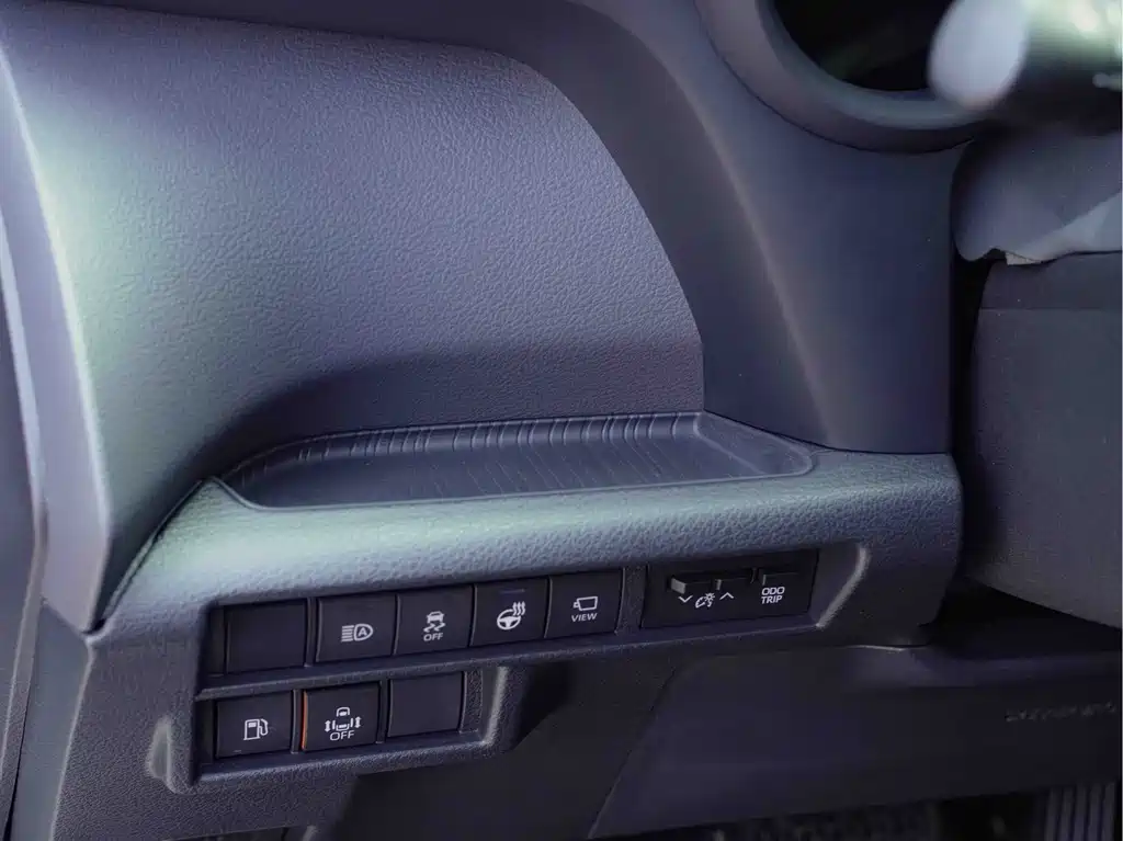 Toyota Sienna — фото 11