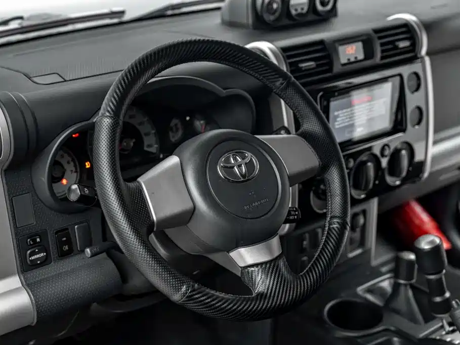 Toyota FJ Cruiser — фото 15