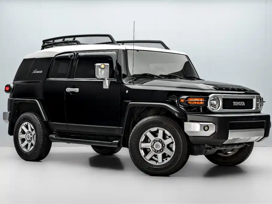 Toyota FJ Cruiser — фото 3