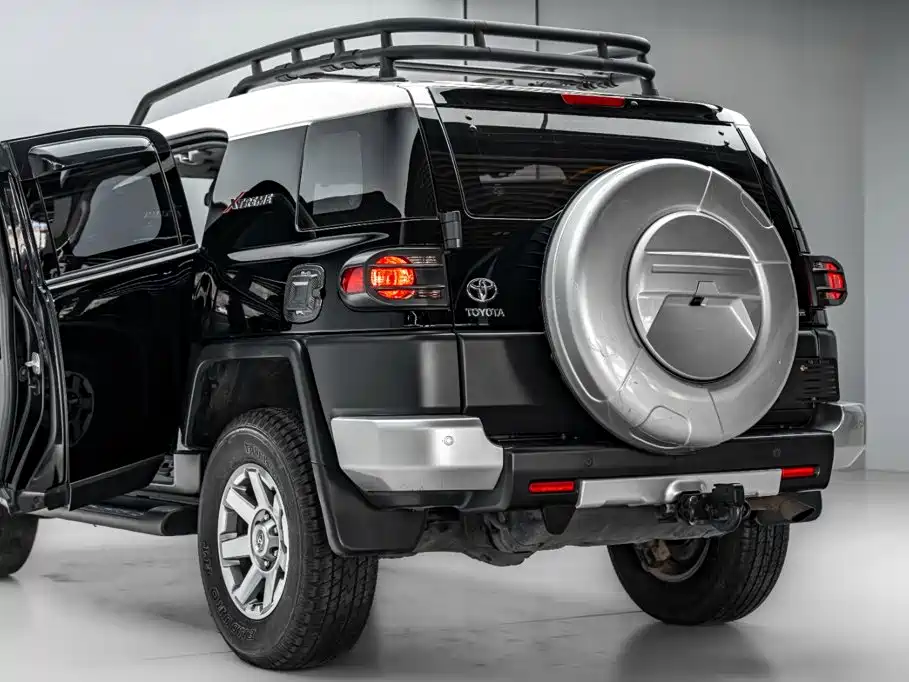 Toyota FJ Cruiser — фото 41
