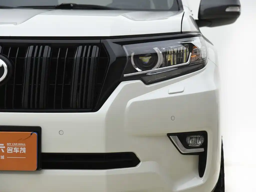 Toyota Prado — фото 13