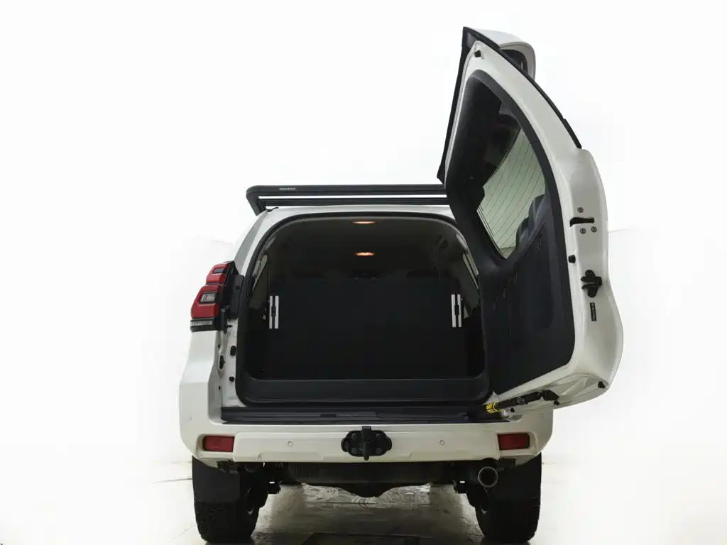 Toyota Prado — фото 14