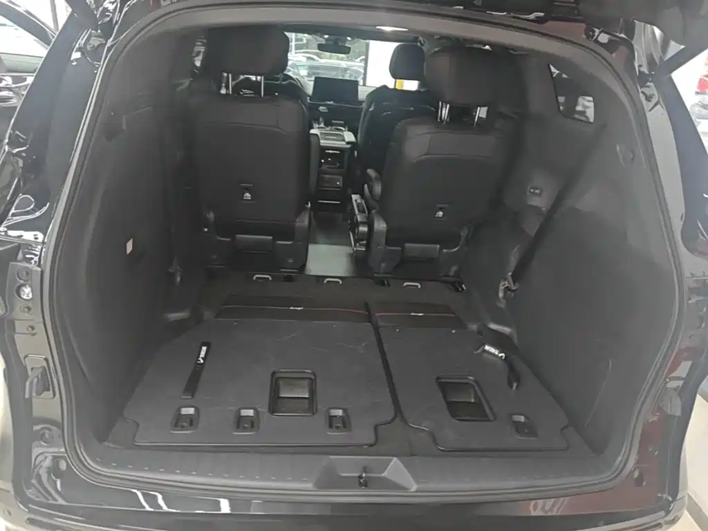 Toyota Sienna — фото 19