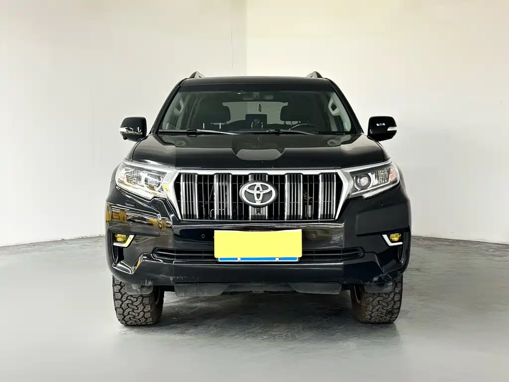 Toyota Prado — фото 2