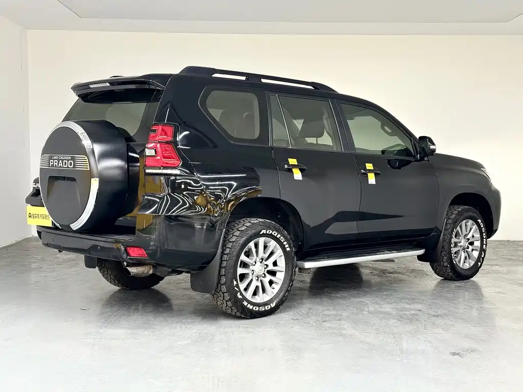 Toyota Prado — фото 11