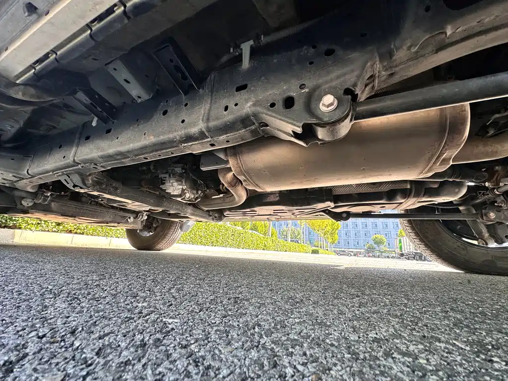 Toyota Prado — фото 14