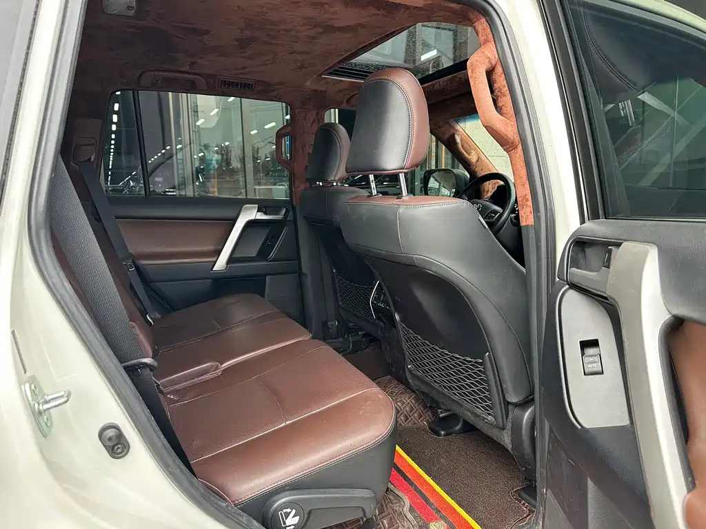 Toyota Prado (Import) — фото 7