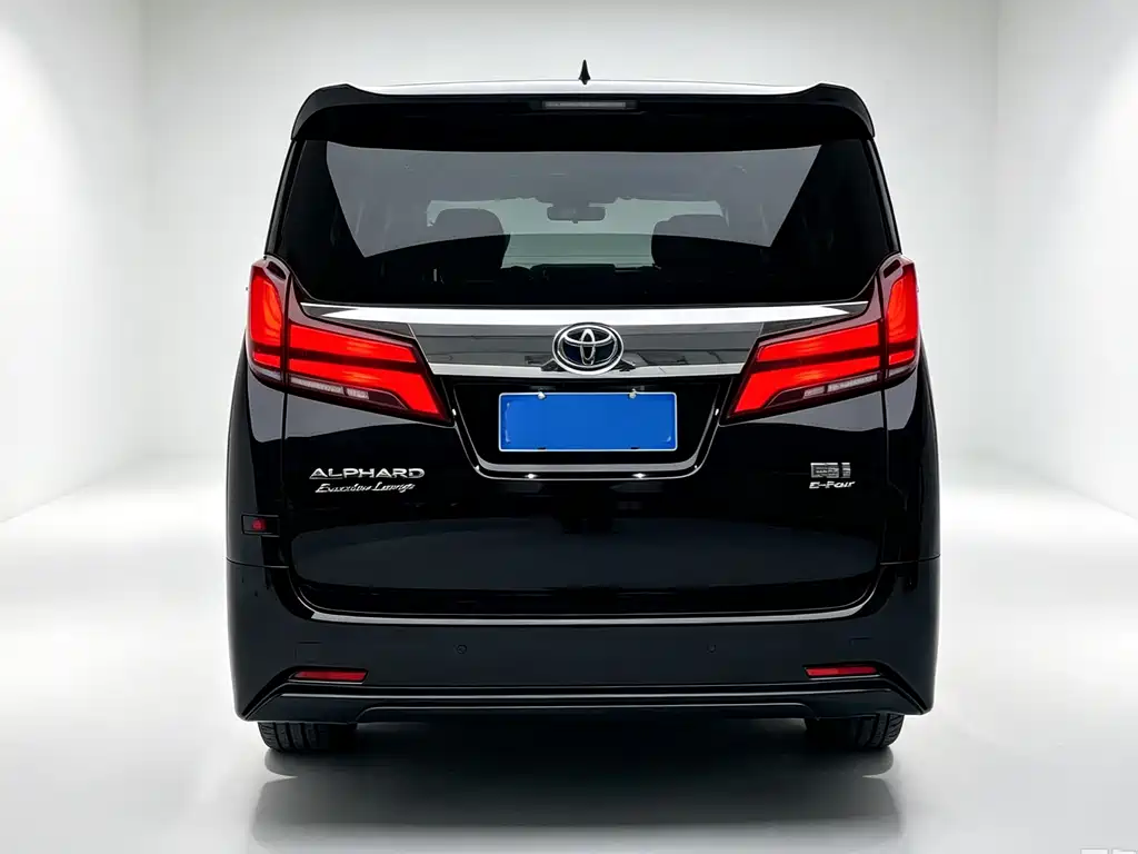 Toyota Alphard — фото 3