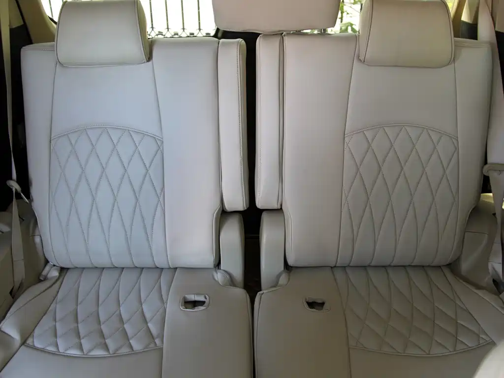 Toyota Alphard — фото 19