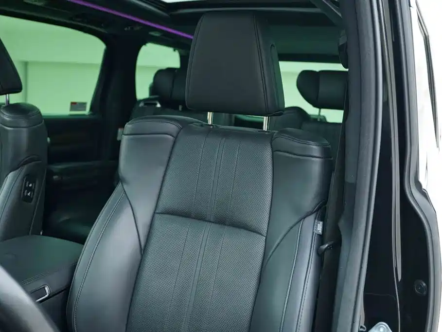 Toyota Alphard — фото 13