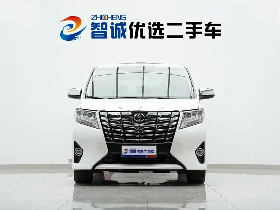 Toyota Alphard — фото 2