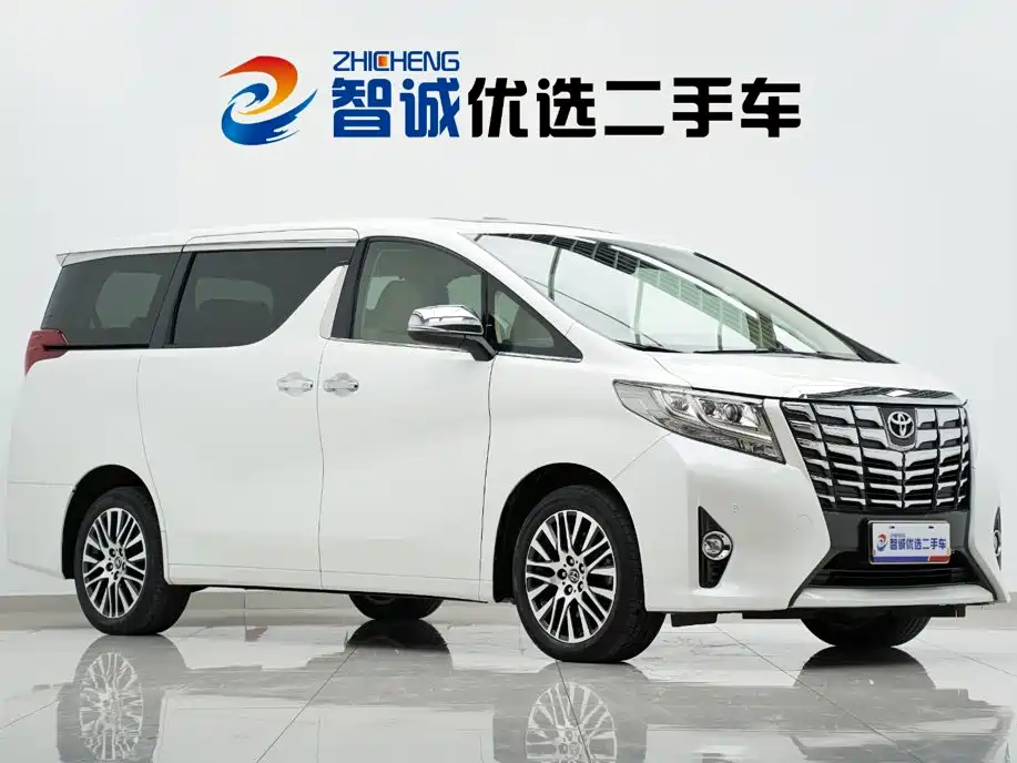 Toyota Alphard — фото 3