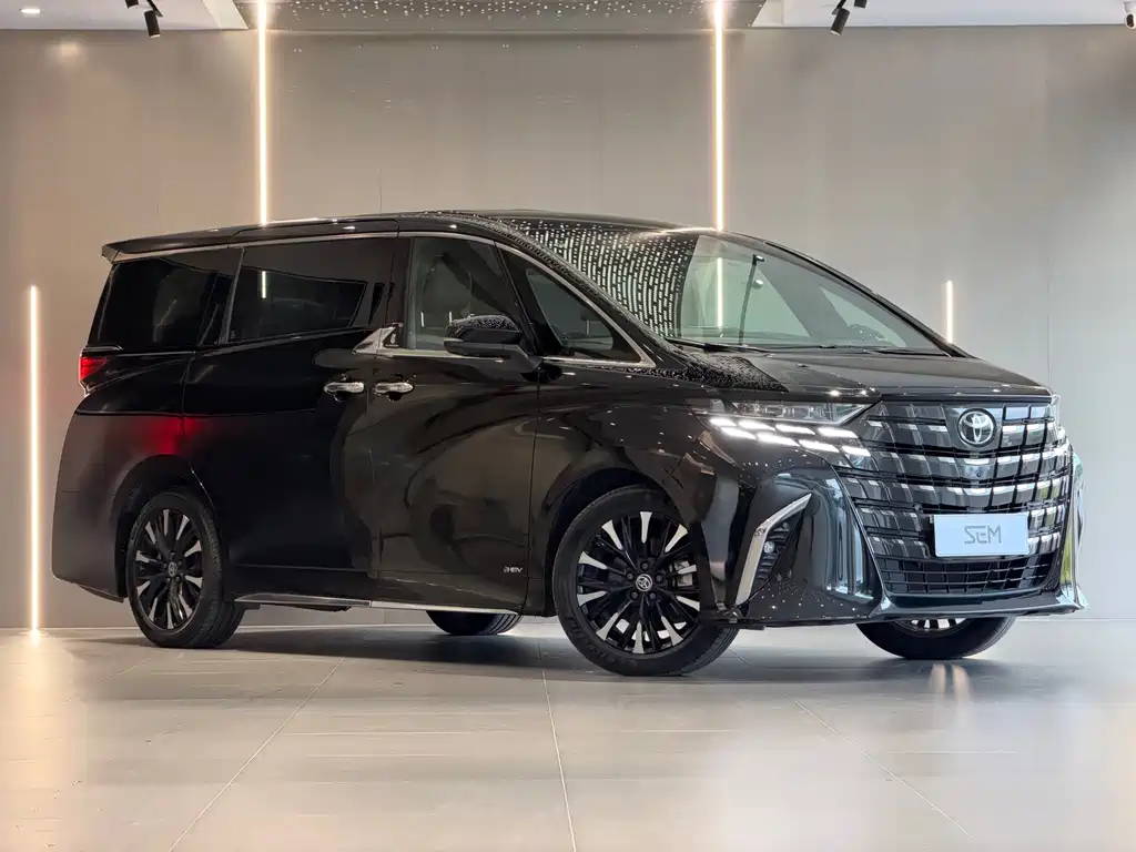 Toyota Alphard — фото 3