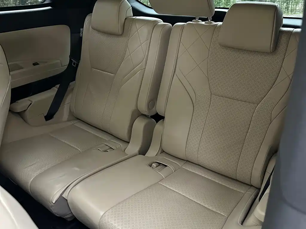 Toyota Alphard — фото 17