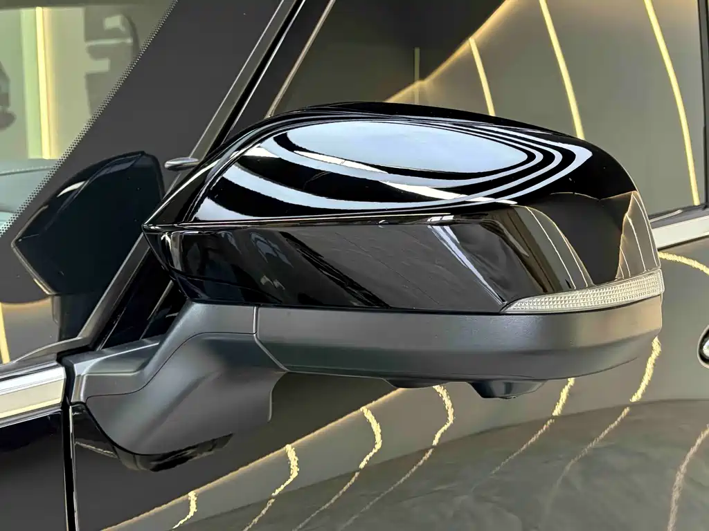 Toyota Alphard — фото 7
