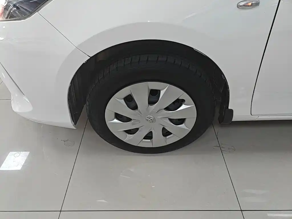 Toyota Vios FS — фото 25