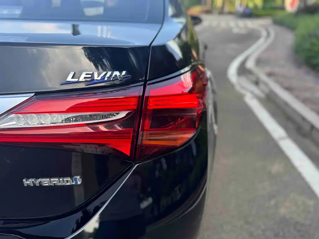 Toyota Levin — фото 18