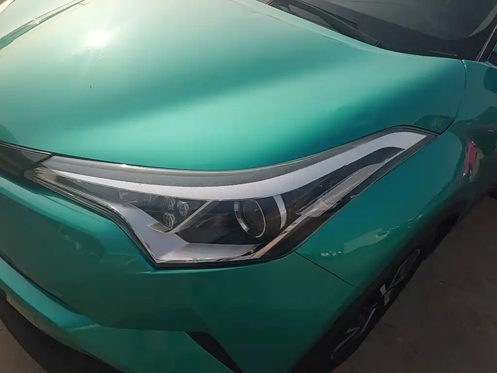 Toyota C-HR — фото 24