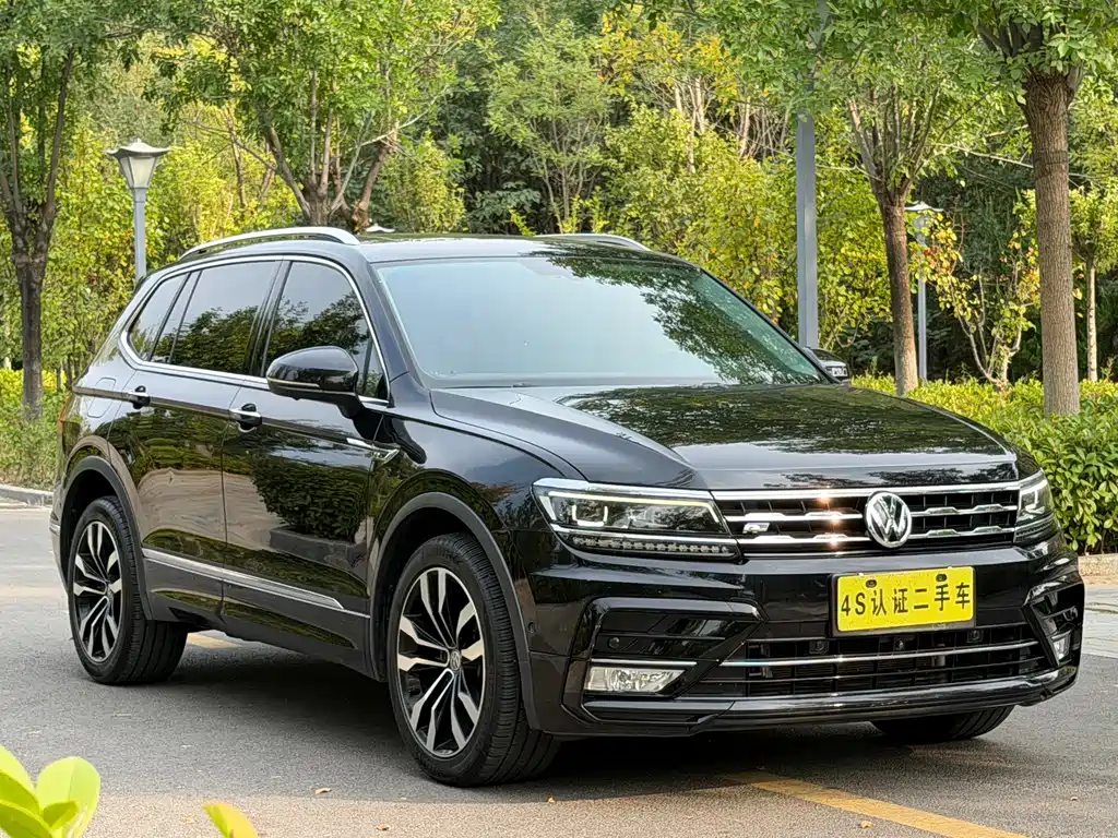 Volkswagen Tiguan L — фото 3