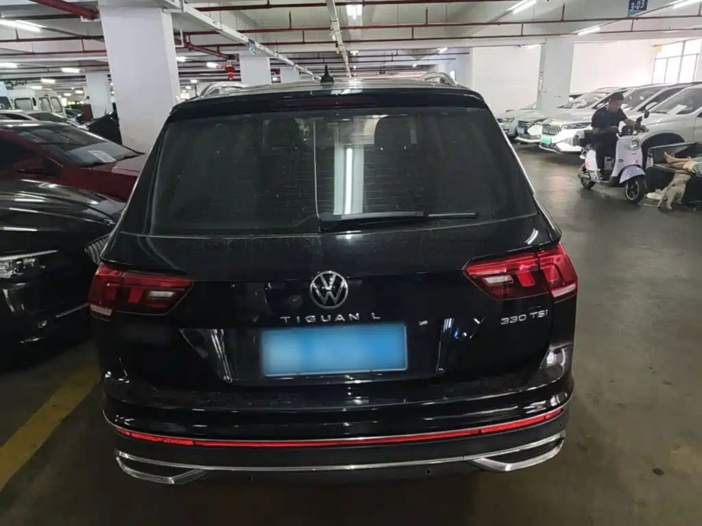 Volkswagen Tiguan L — фото 6