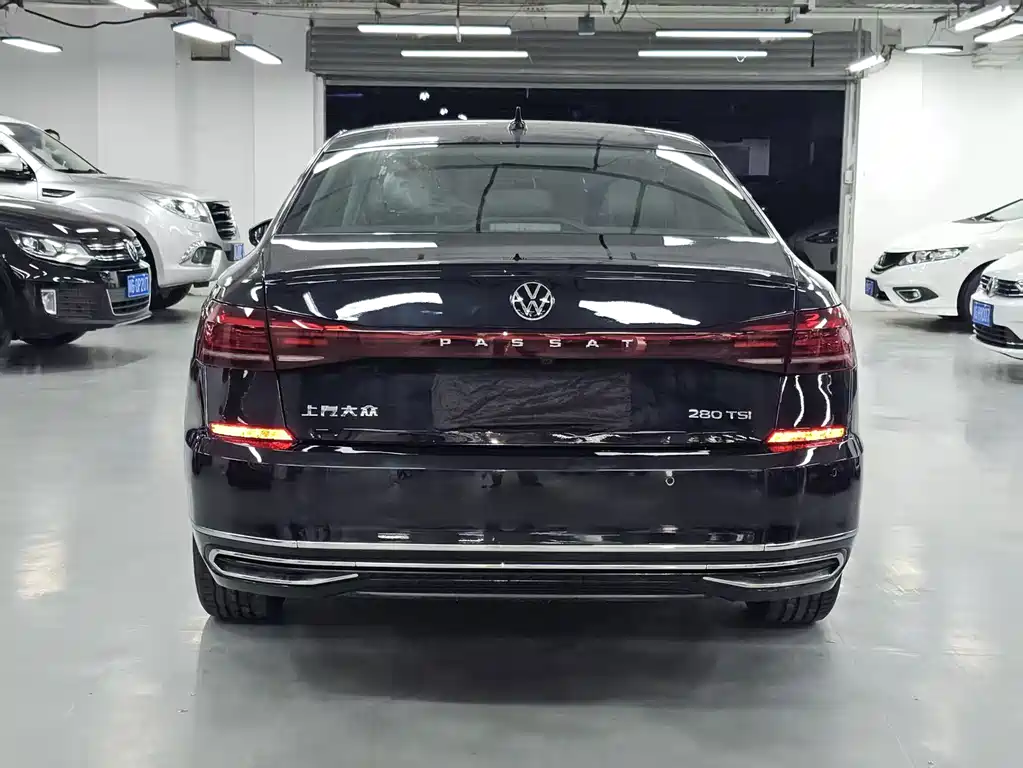 Volkswagen Passat — фото 5