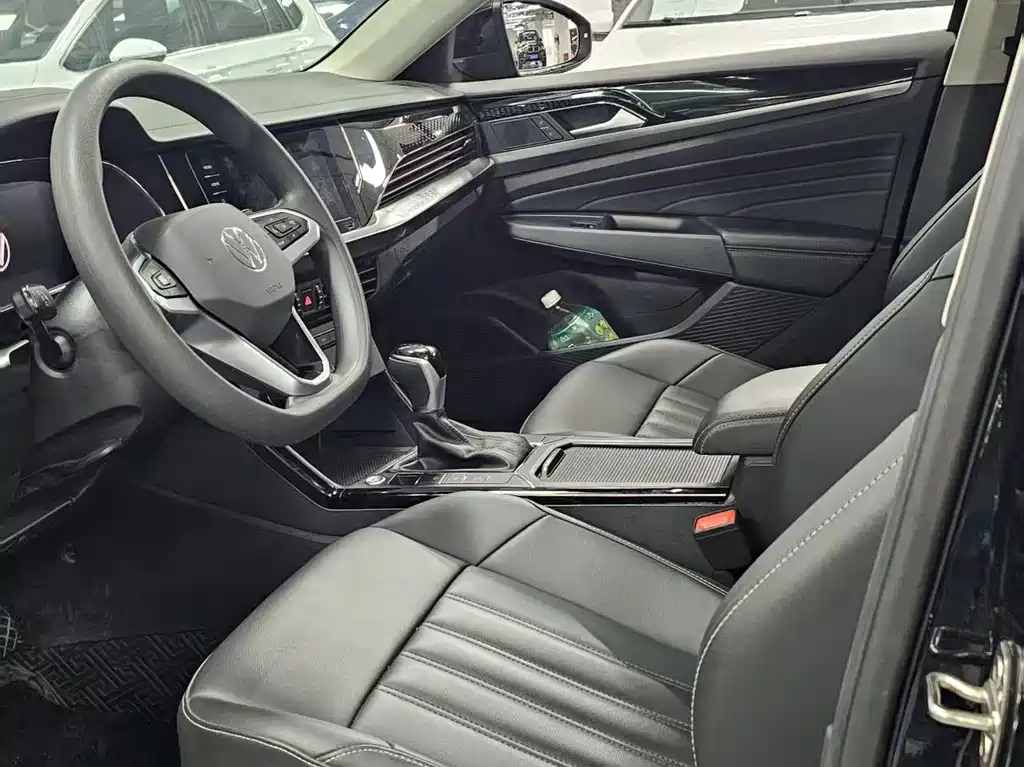Volkswagen Passat — фото 7