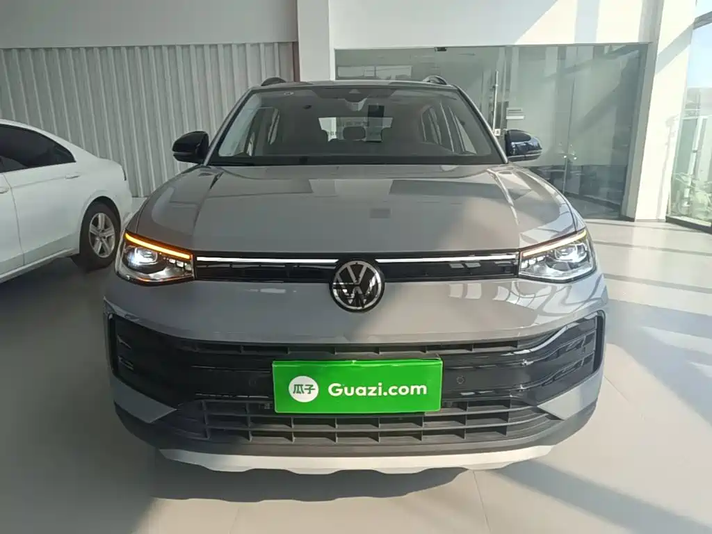 Volkswagen Tharu — фото 3