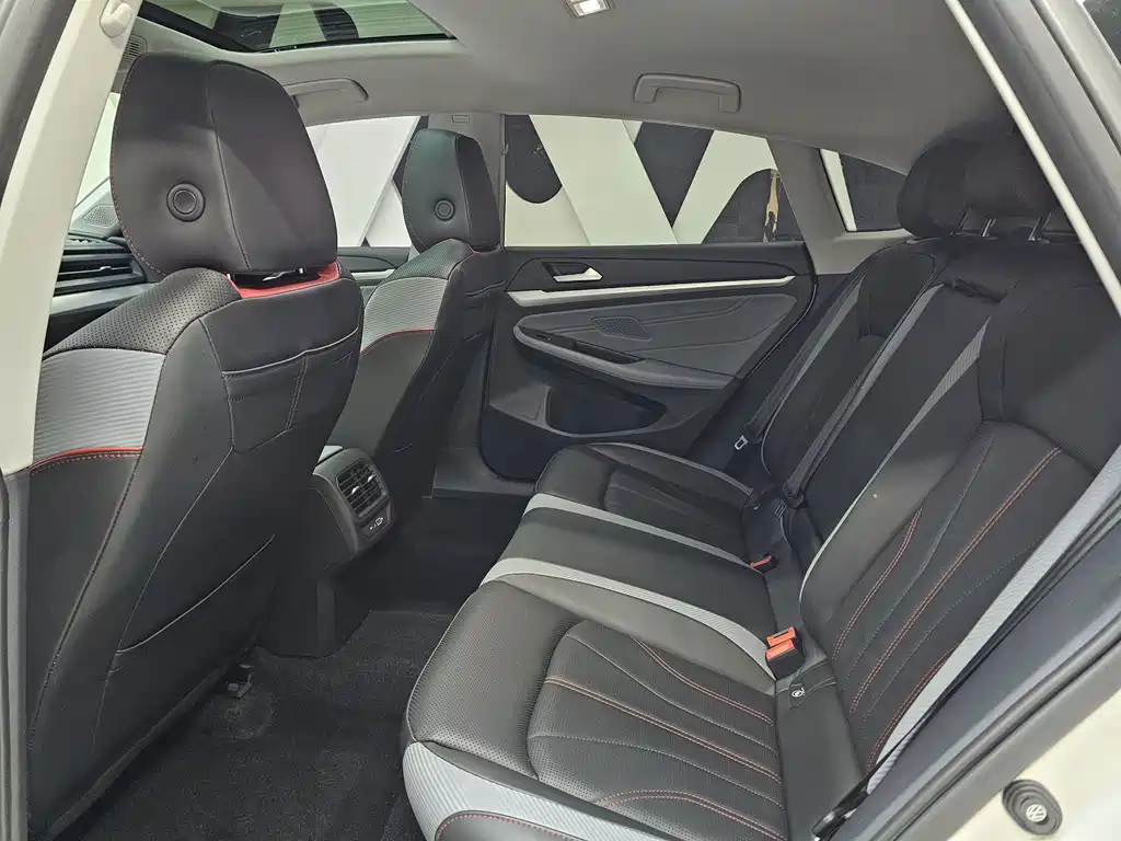 Volkswagen Lamando — фото 15