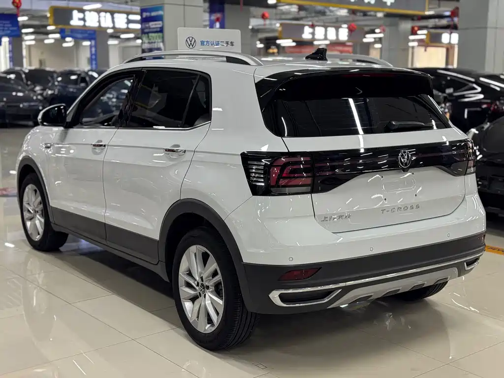 Volkswagen T-Cross — фото 8