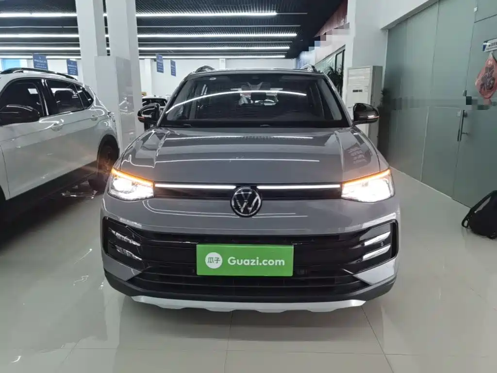 Volkswagen Tharu — фото 3